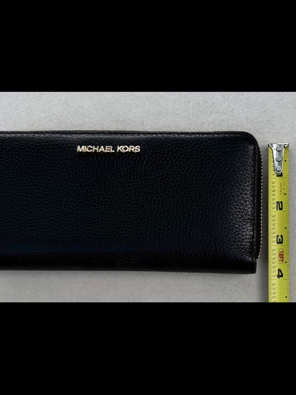 Michael Kors Black Pebbled Leather Men's Zip Wallet with Gold Logo - Picture 7 of 10
